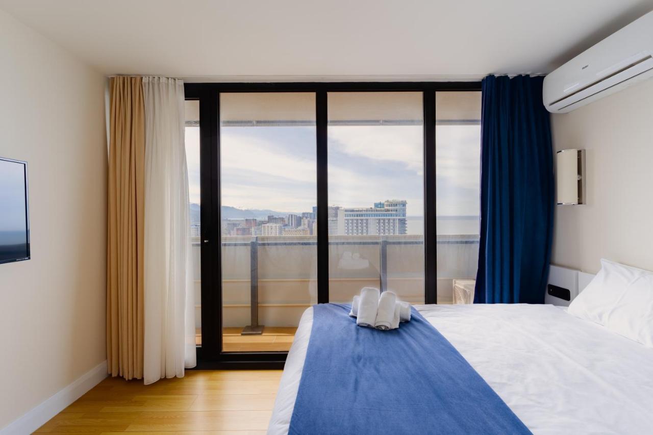 Апартаменты Grand City Real Estate Батуми Экстерьер фото